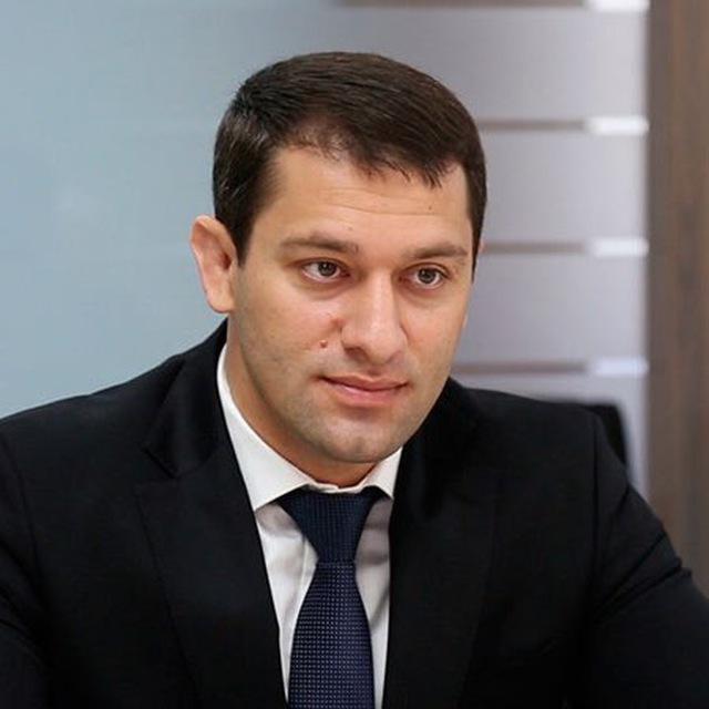 Мурад Шафиев: «ЕГЭ позволяет максимально прозрачно и объективно оценивать знания детей» Мурад Шафиев: «ЕГЭ позволяет максимально прозрачно и объективно оценивать знания детей»