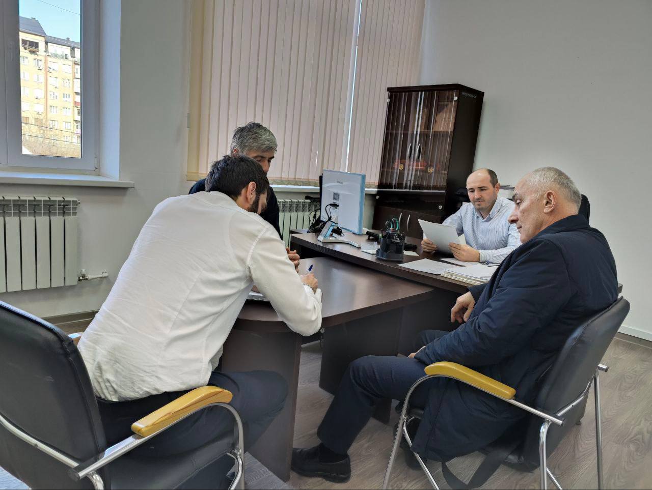 Сотрудники Минцифры Дагестана проверили готовность филиалов МФЦ к выборам Сотрудники Минцифры Дагестана проверили готовность филиалов МФЦ к выборам